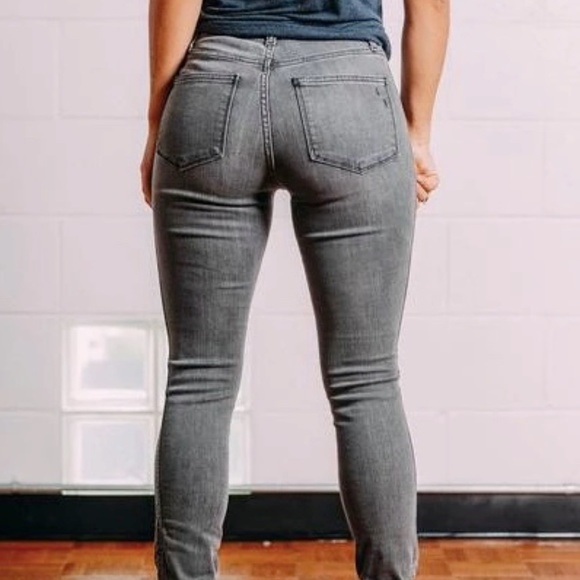 Jeans - Picture 3 of 3